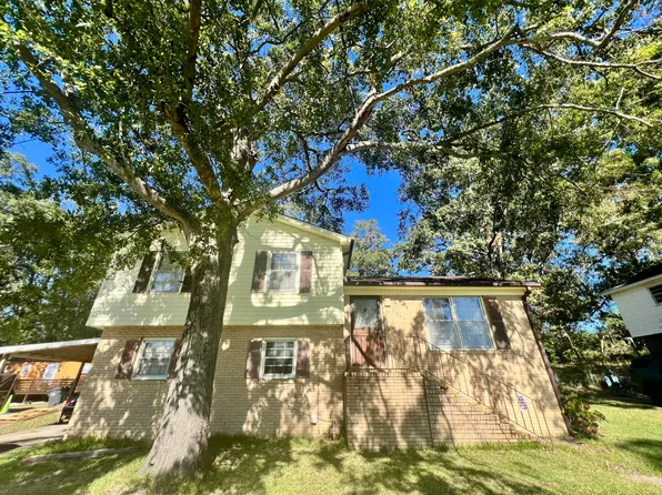 7654 Peppercorn Ln, North Charleston, SC 29420