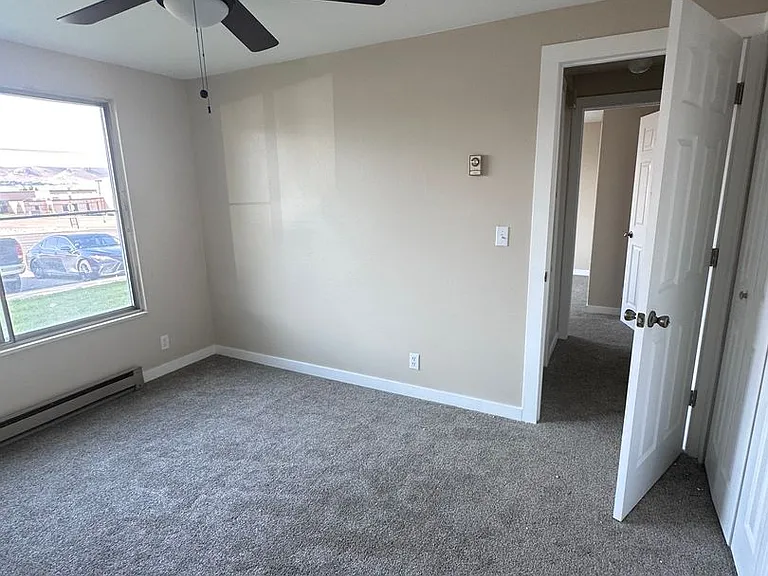 260 Shoshone Ave — Photo 8