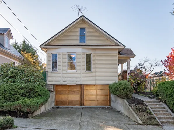 4912 SE Kelly St, Portland, OR 97206