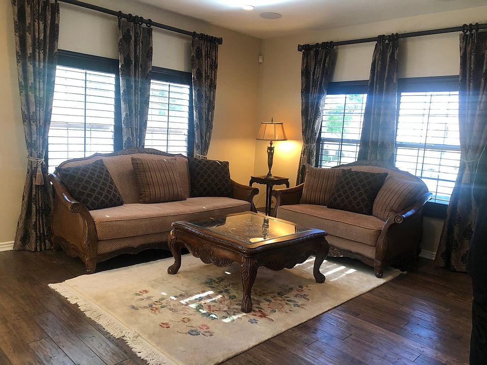 1st image of 380 E Hilltop Way