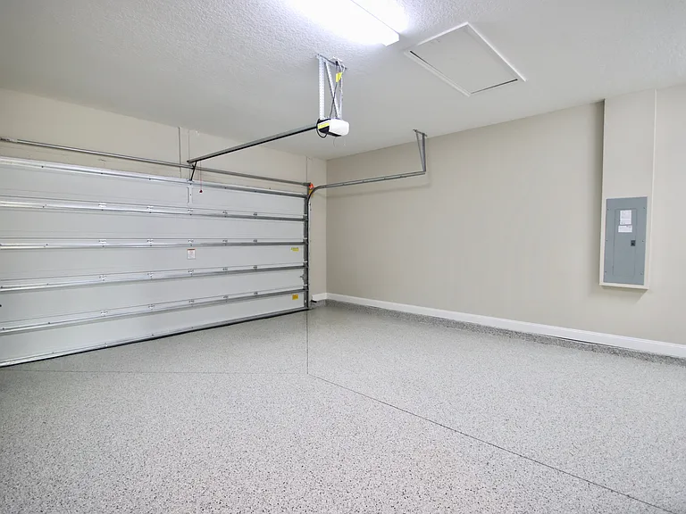 68 Furrier Ct — Photo 24