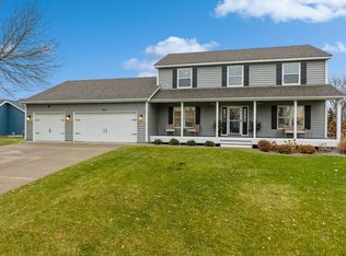 20266 Kensington Way, Lakeville, MN 55044