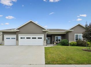 1202 Wood Lily Rd, Solon, IA 52333