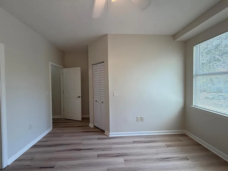 2052 Alta Meadows Ln #2205 — Photo 17