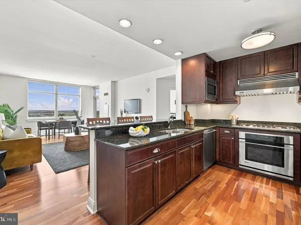 440 S Broad St #1604, Philadelphia, PA 19146