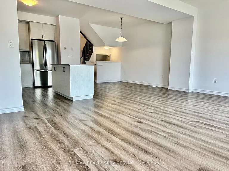 461 Blackburn Dr #22 — Photo 11