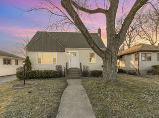 18524 Chicago Ave, Lansing, IL 60438