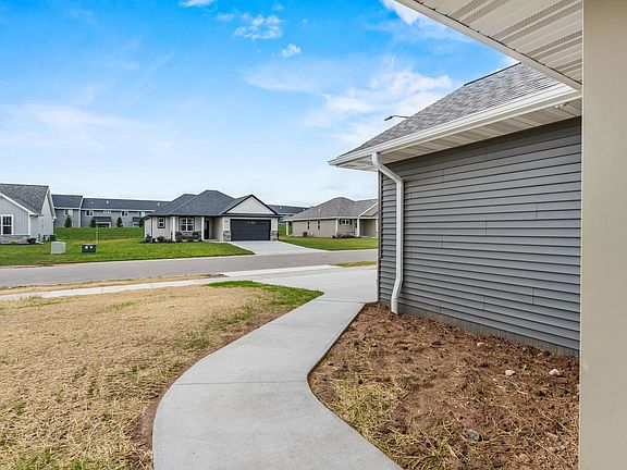 5th image of 1418 Divinity Dr