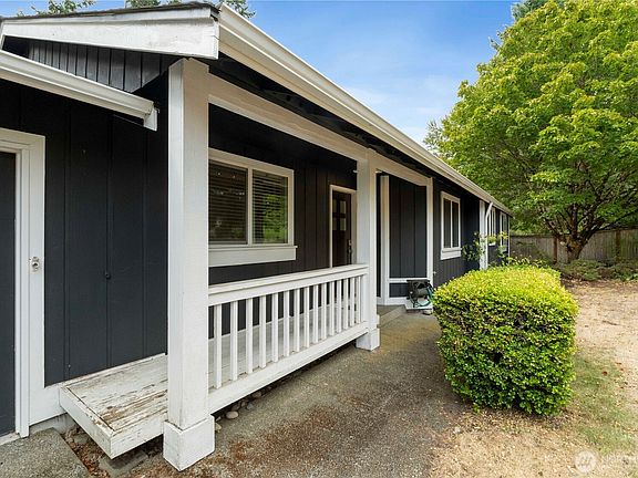 5th image of 9626 Mallard Drive SE