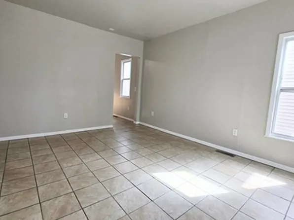 1446 N 37th St, Milwaukee, WI 53208