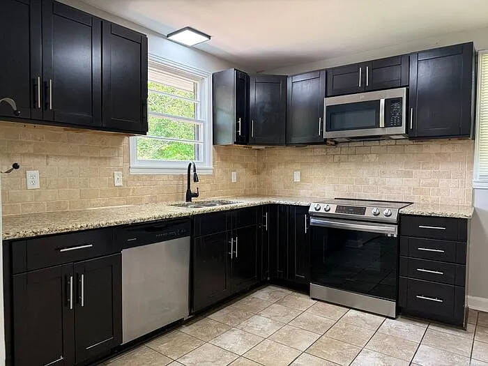 256 Willow Ln — Photo 6