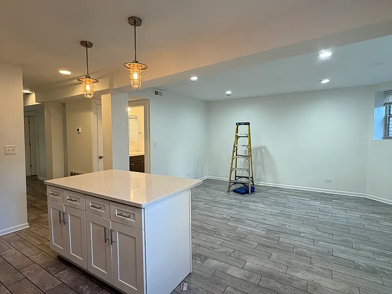 1406 W Olive Ave #G — Photo 2