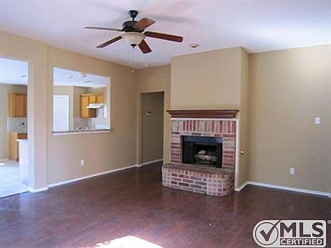 3rd image of 2803 Nandina St