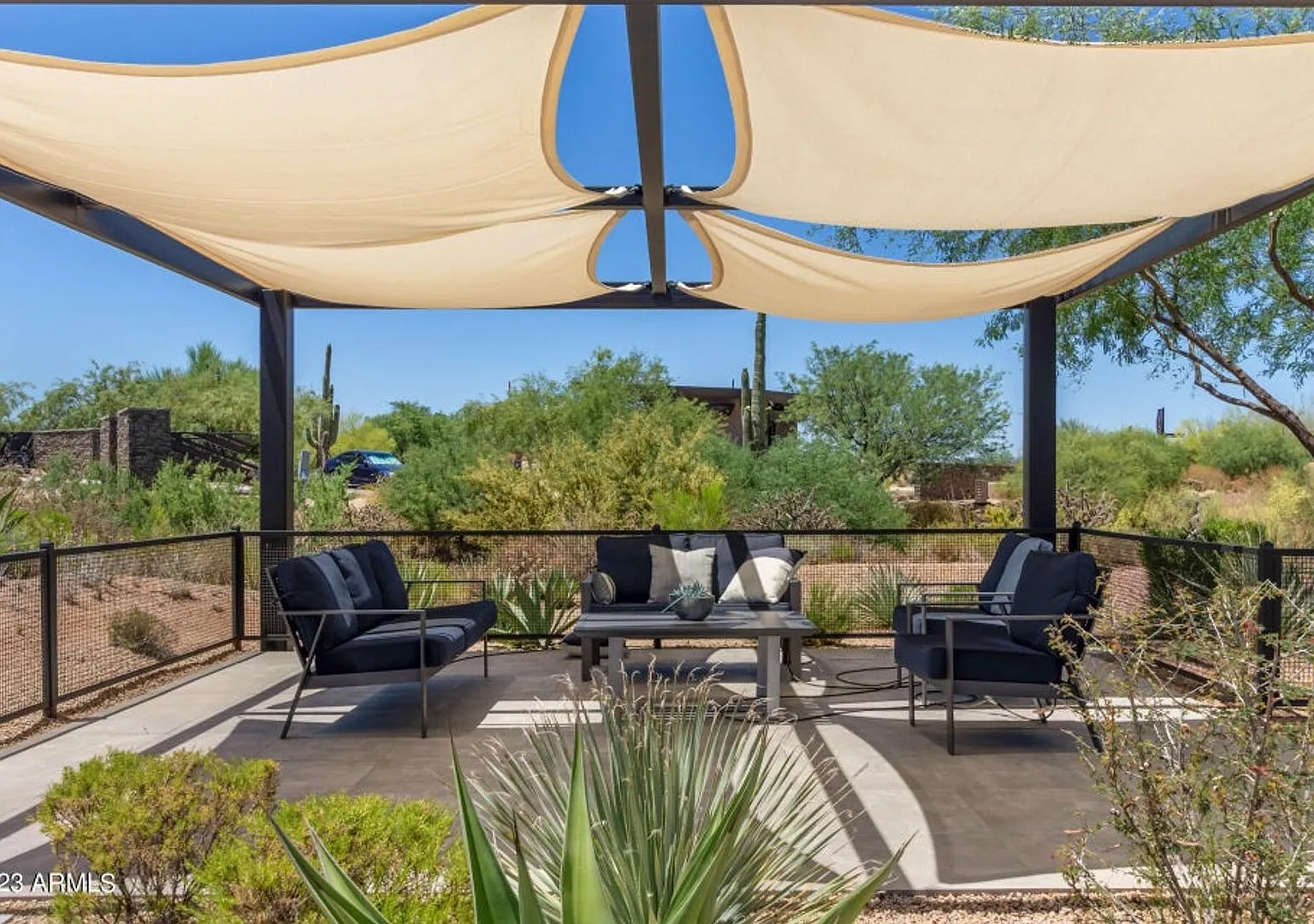 Remodeled 2 bedroom 2 bath at the Venu! — Photo 3