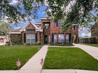 1610 S Gabriel River Cir, Sugar Land, TX 77478