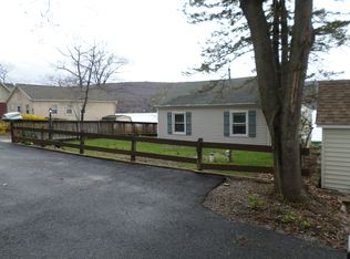 143 Lake Park Ter, Hewitt, NJ 07421