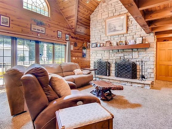 5th image of 43 Woody Knoll Dr