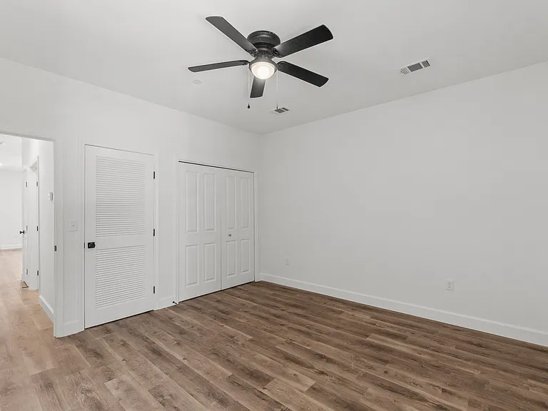 912 Barrow St #1 — Photo 15