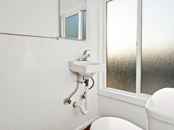 1323 Monterey Ave APT 6, Modesto, CA 95354