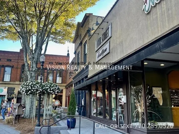 105 Barnes St #A, Carrollton, GA 30117