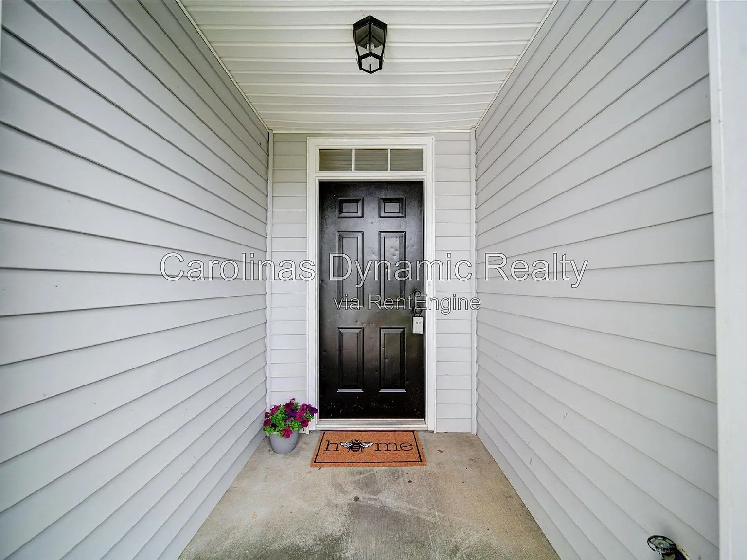 3 bed, 2.0 bath, 1202 sqft, $2,150 — Photo 4