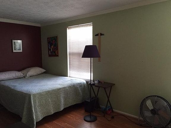 Spacious Second Bedroom