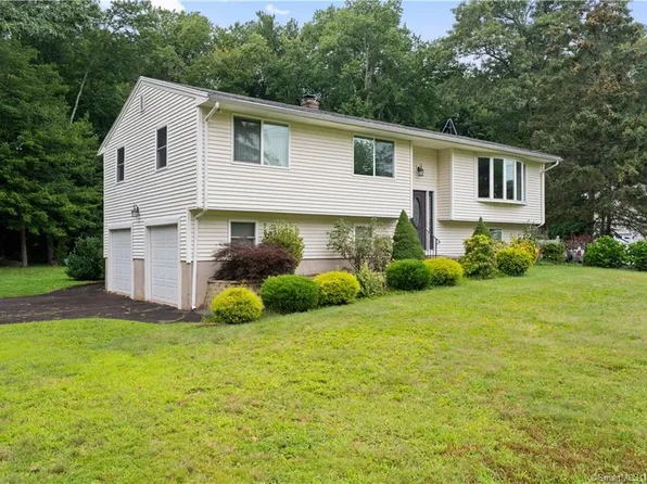 1160 Shepard Avenue, Hamden, CT 06514
