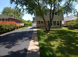 1157 S Chestnut Ave, Arlington Heights, IL 60005