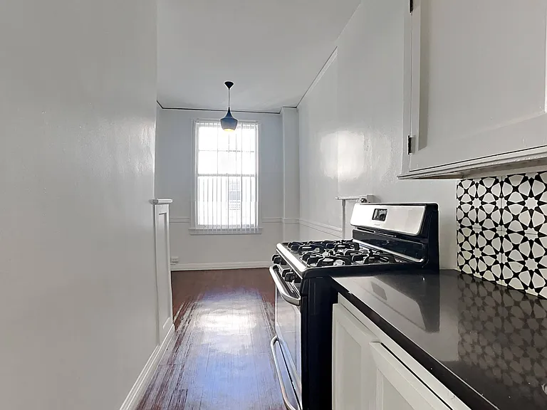 Wilshire Royale — Photo 20