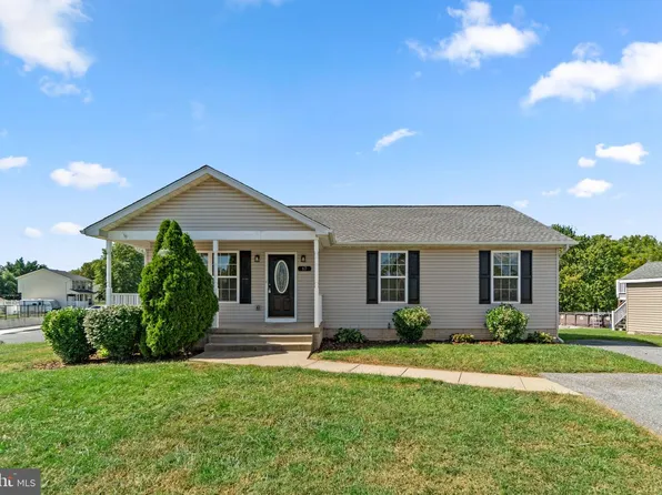 67 Crimson Ave, Taneytown, MD 21787