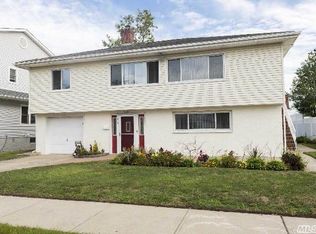619 E Walnut St, Long Beach, NY 11561
