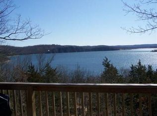 98 Crest Hill Rd, Reeds Spring, MO 65737