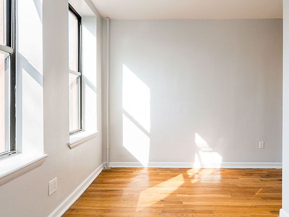 3rd image of 309 Jefferson Ave #3L