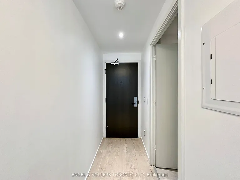 101 Charles St E #720 — Photo 9