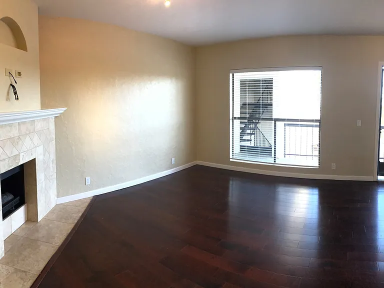 500 Glenwood Cir #230 — Photo 4