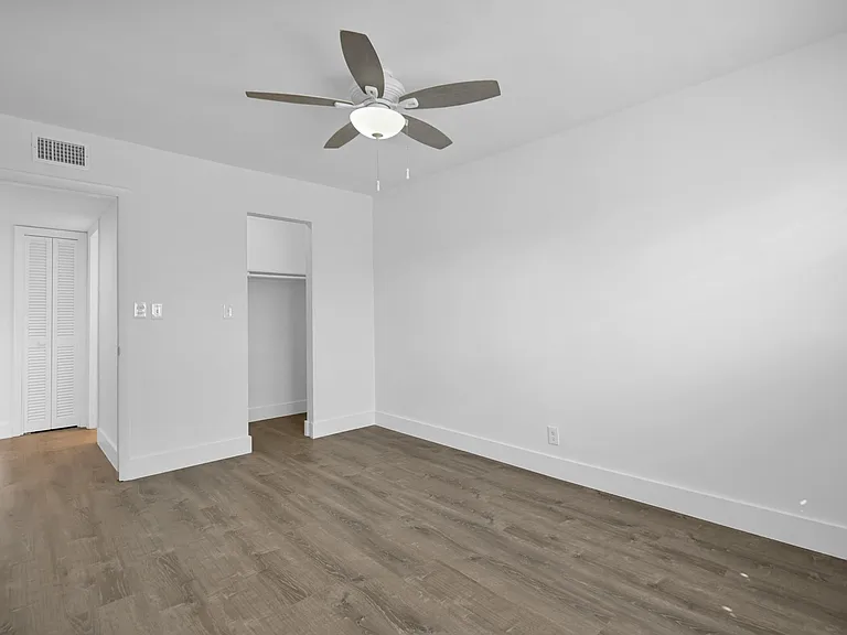 4051 NE 13th Ave #69 — Photo 22
