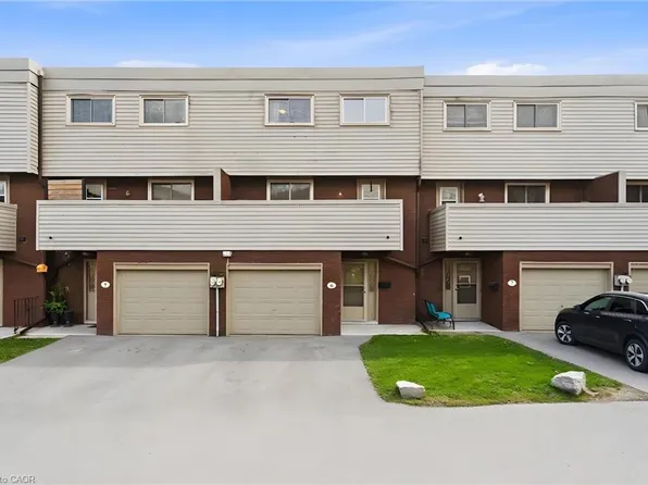 23 Watsons Ln #6, Hamilton, ON L9H 5G9