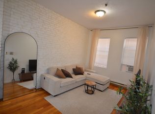 6 Cleveland Pl #27, Boston, MA 02113