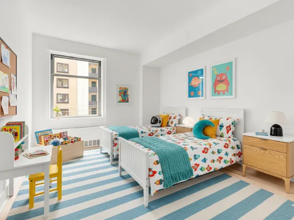 100 West 58th Street image 7 of 14