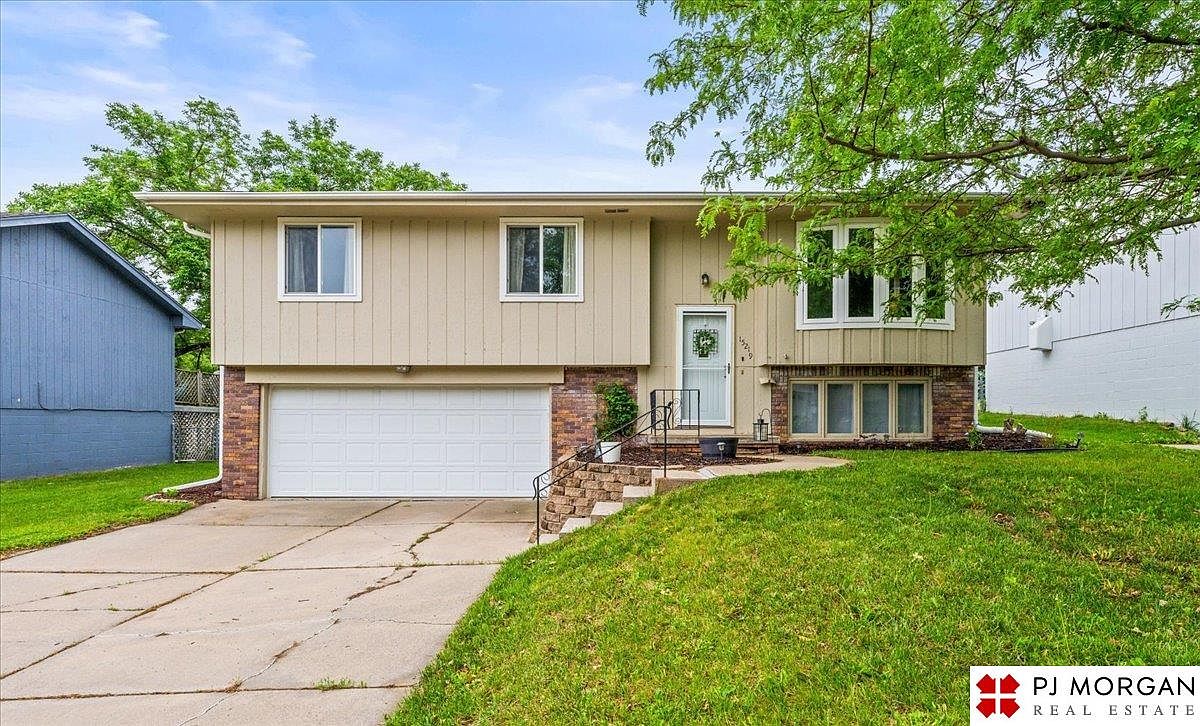 S☆ 15219 Z St, Omaha, NE 68137 | Zillow