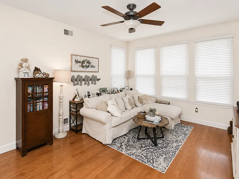49 Pheasant Brook Ct — Photo 4