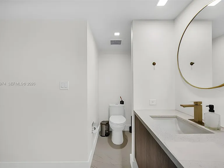 19707 Turnberry Way #17A — Photo 19
