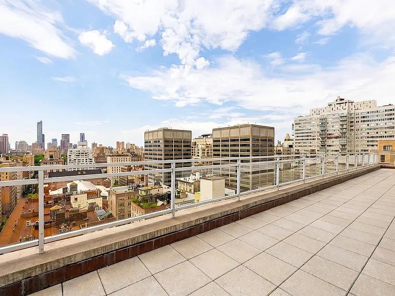 165 E 66th St #PHA — Photo 4