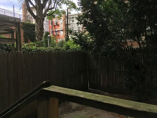 Rented by In Haus LLC | media 20