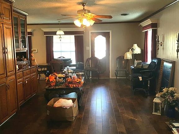 2nd image of 535 N Cowan Ave