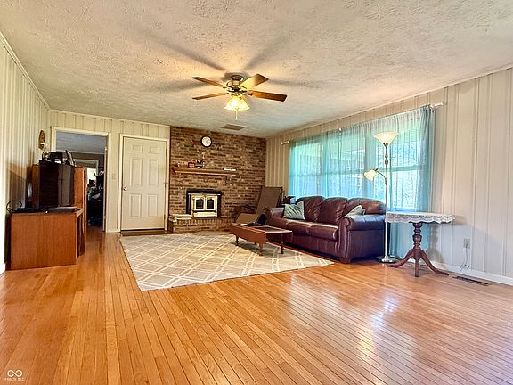 4th image of 10386 N County Road 650 E