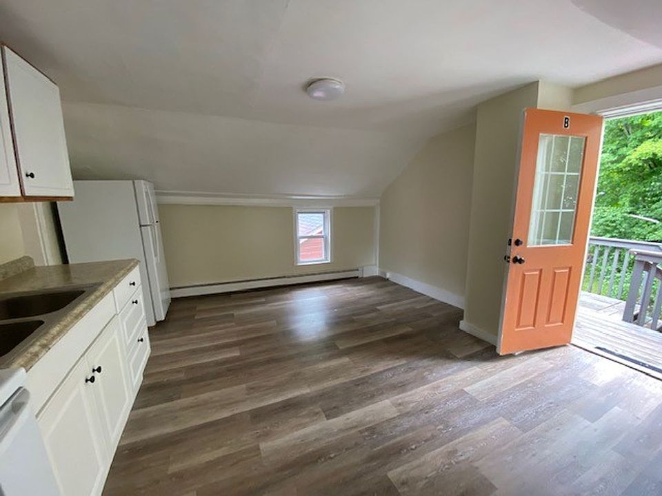 4 Laurel St Apartments Newport, NH Zillow