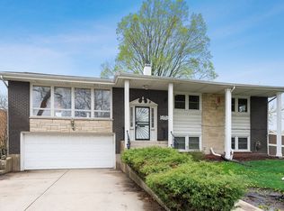 8044 Major Ave, Burbank, IL 60459