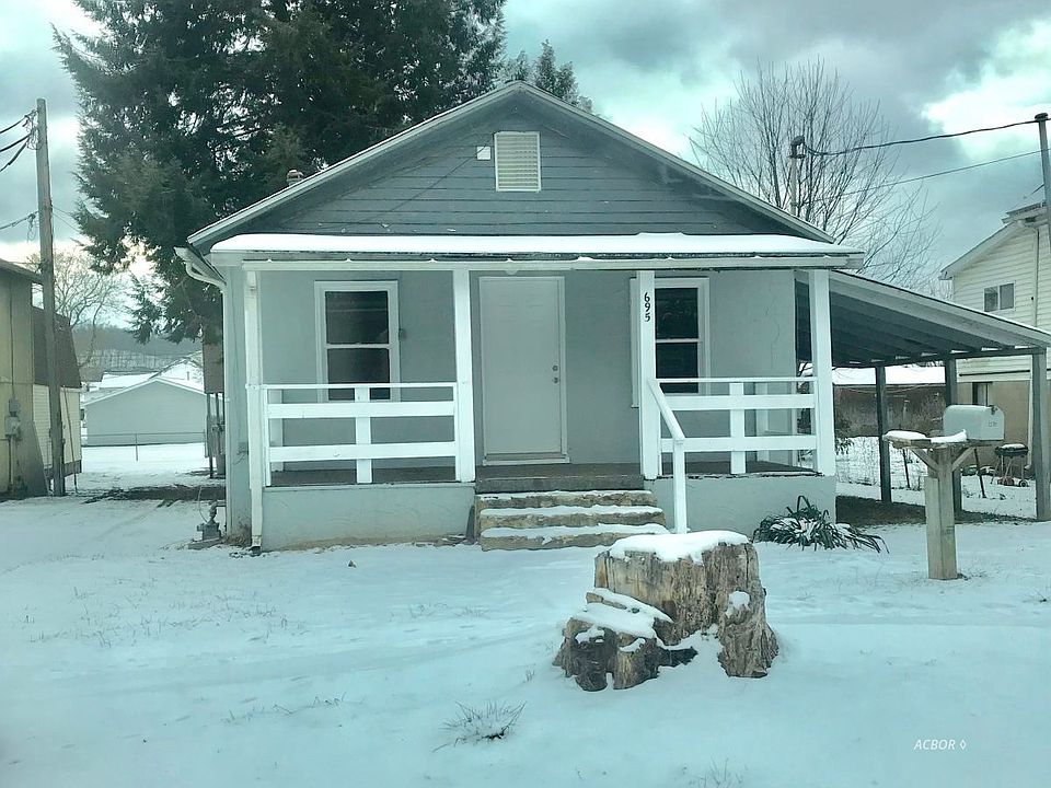 1st image of 695 Oliver St