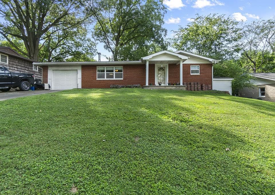 1st image of 1029 Caufield Dr